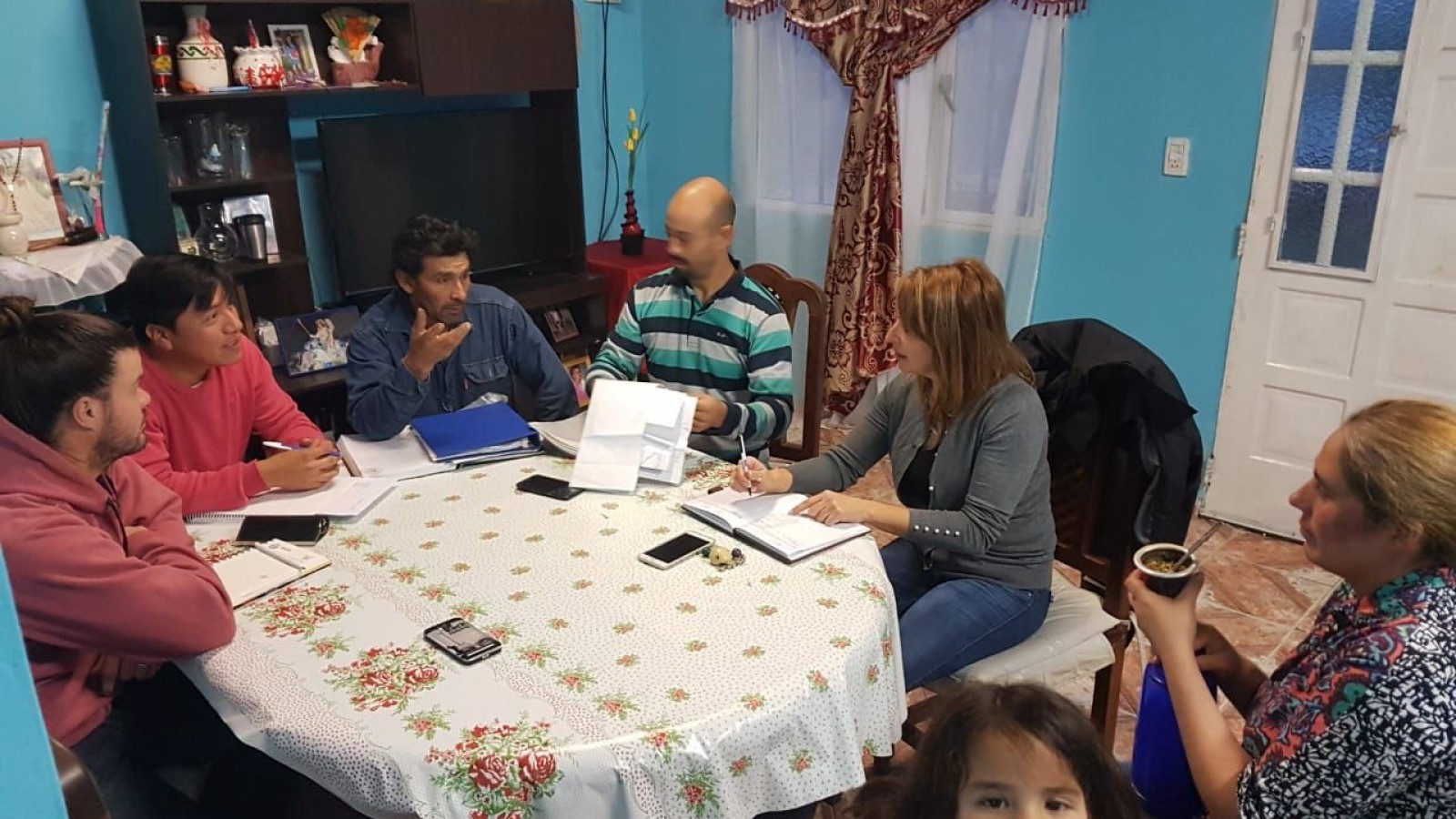 Diputada Ricci se reunió con vecinos de Perito Moreno