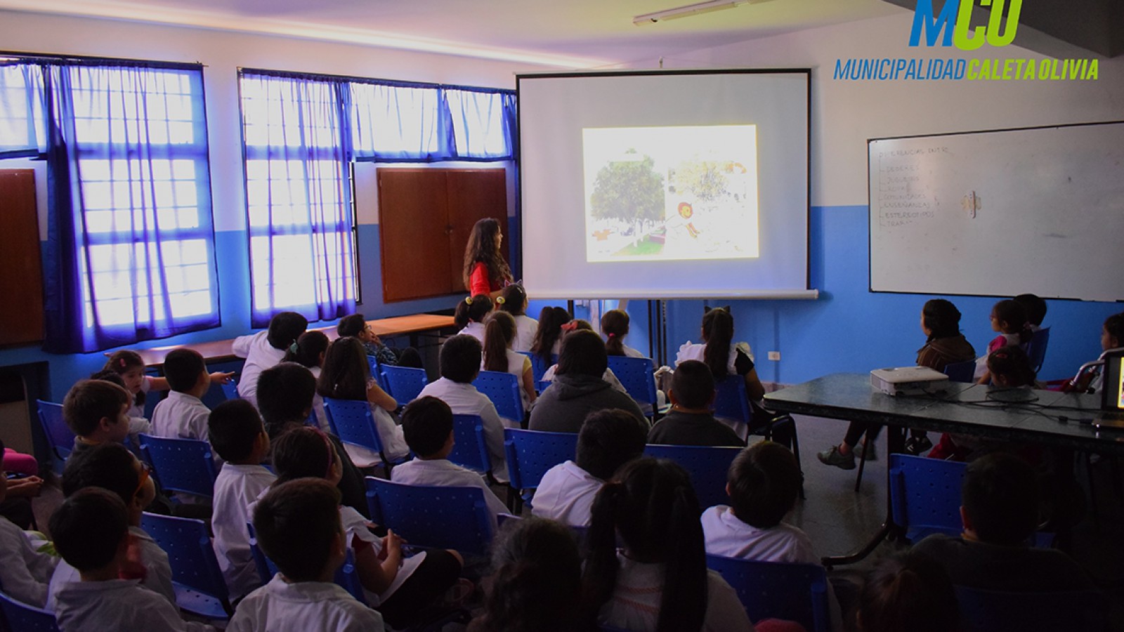 Caleta Olivia: alumnos aprenden sobre el cuidado del medio ambiente local