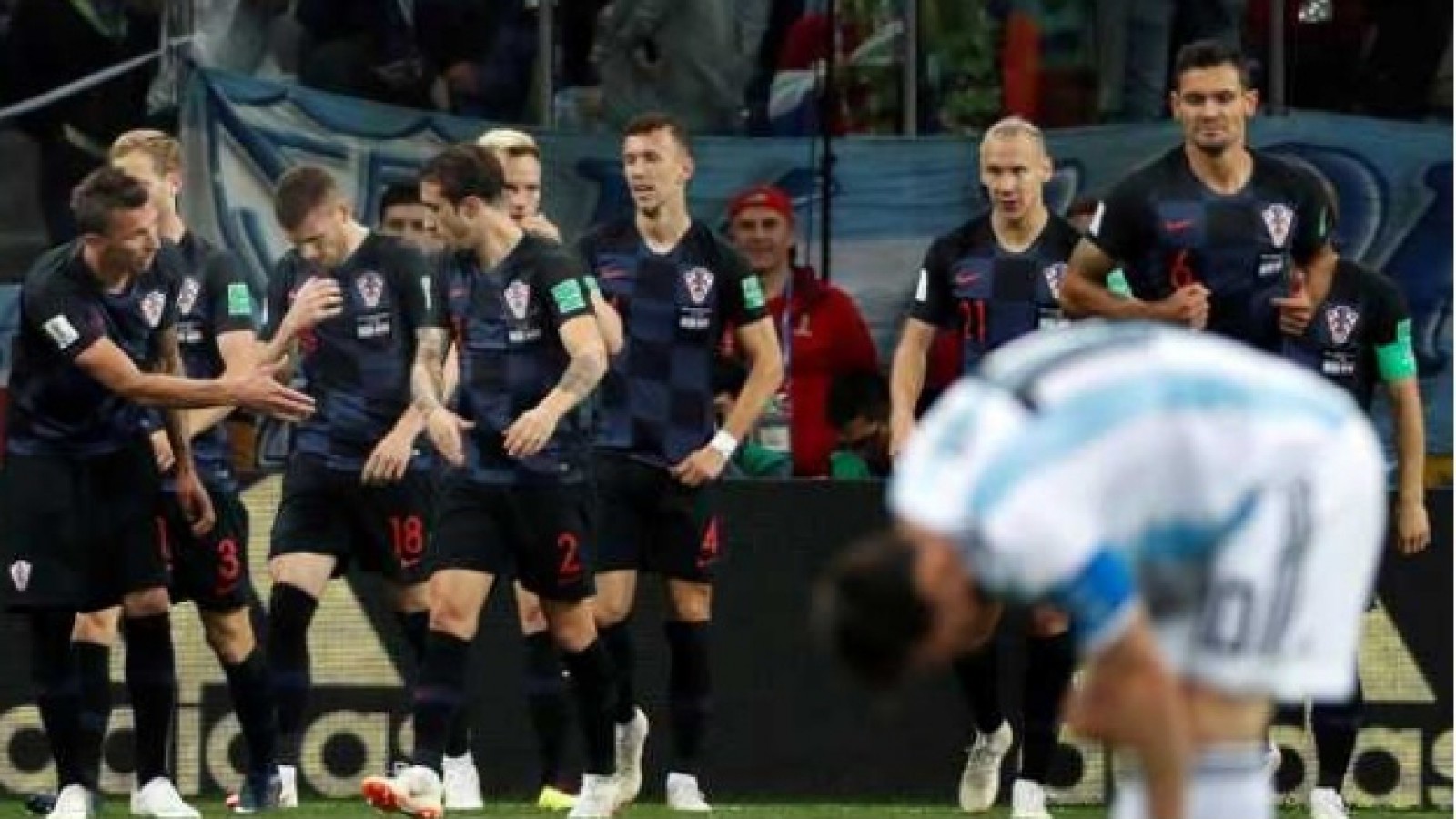 Argentina sufrió una humillante derrota ante Croacia y quedó al borde de la eliminación