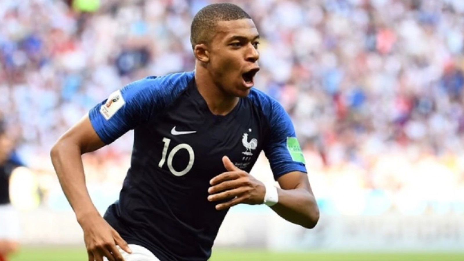 Kylian Mbappé no entrenó y encendió las alarmas de Francia