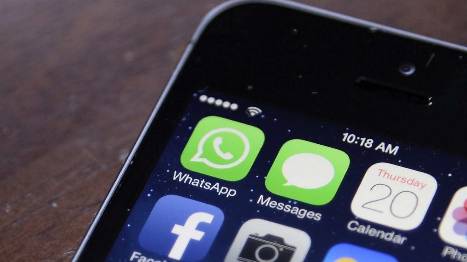 WhatsApp puso en marcha un prueba global para limitar el reenvío de mensajes