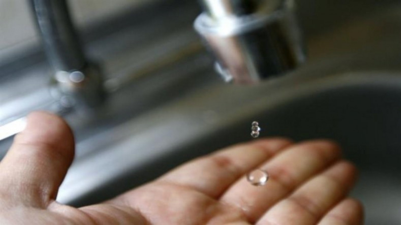 Caleta Olivia, Comodoro y Madryn sufren un corte de agua por 36 horas a raíz de una avería