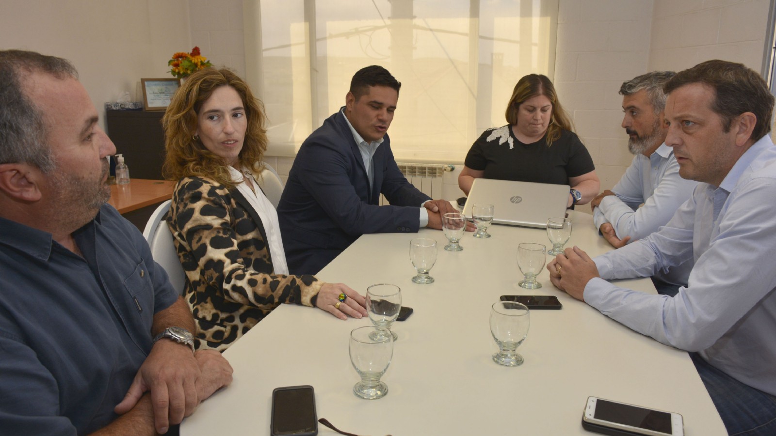 Gobierno dice que destinó mas de 32 millones de pesos para déficit y planes sociales en Caleta Olivia