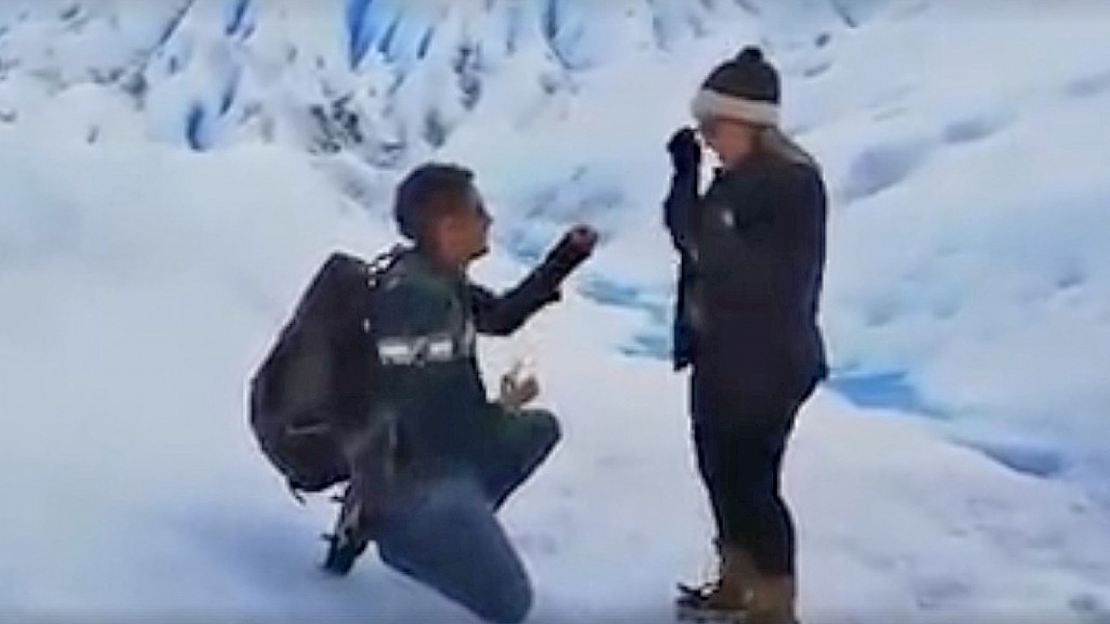 San Valentin: Hubo propuesta de casamiento en el glaciar