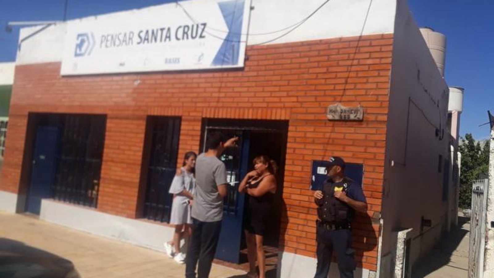 Un detenido y elementos recuperados por el robo a “Pensar Santa Cruz”