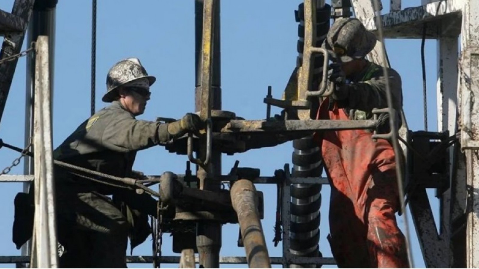 Ávila: los petroleros de Chubut "pasarán por arriba de los piquetes con tal de ir a trabajar"