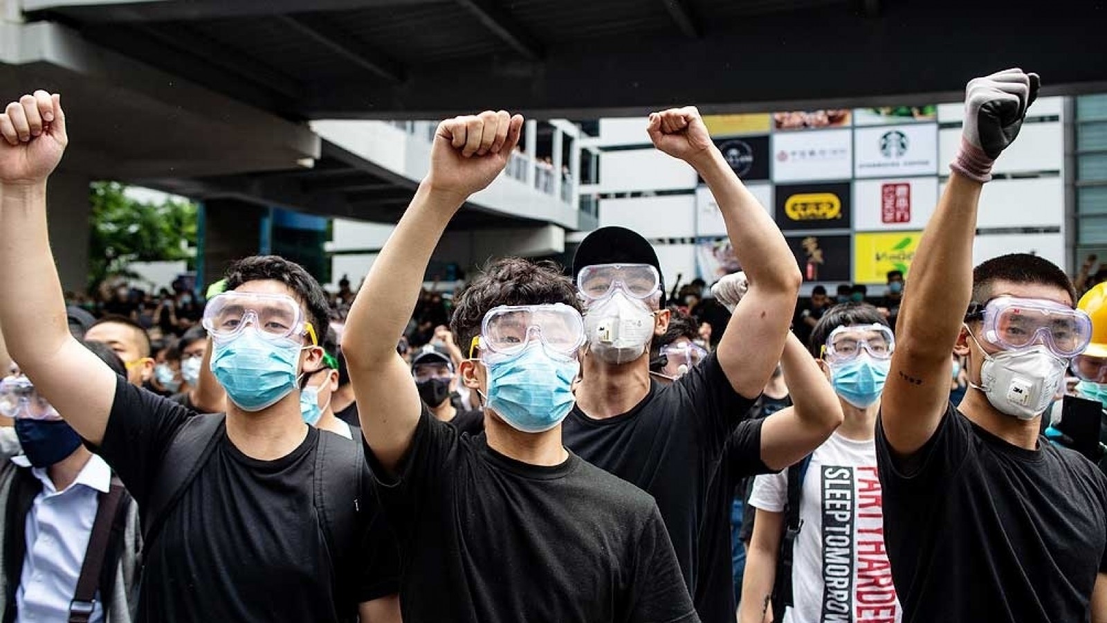 Hong Kong: Una multitud pide a EE.UU. que apoye su autonomía