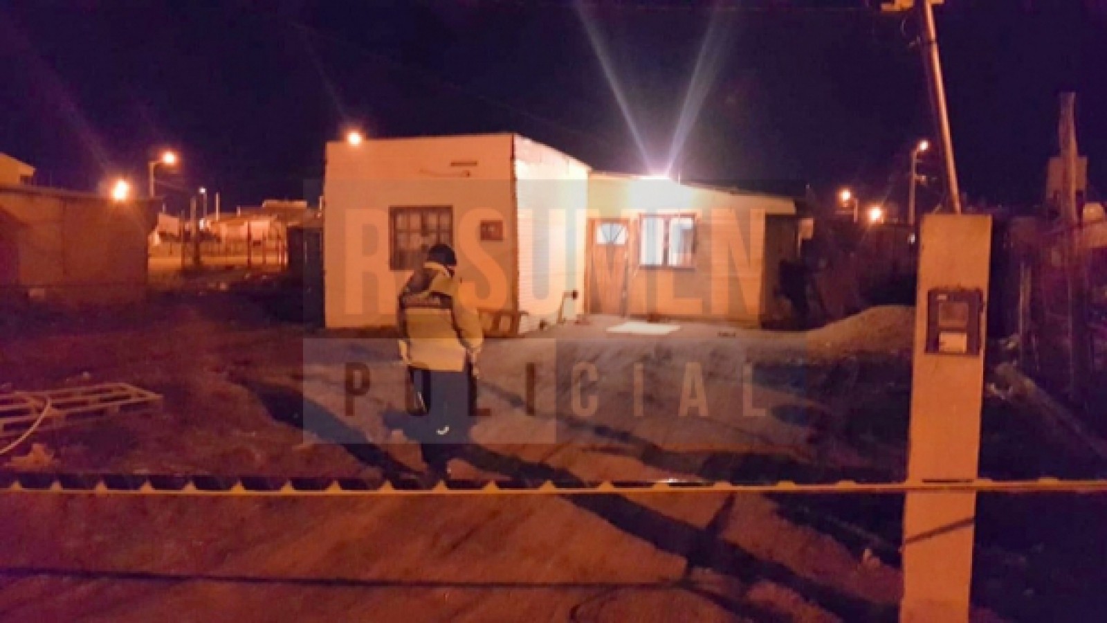 Una mujer fue asesinada de dos cuchilladas en el cuello, delante de su nieto de 2 años