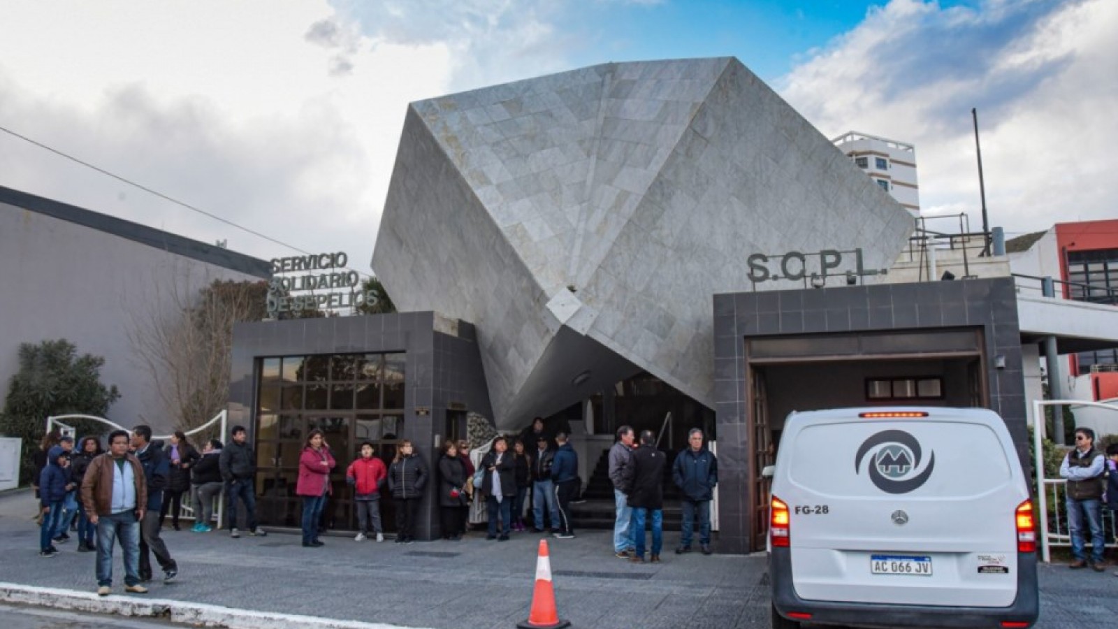 Comodoro despidió con dolor a Jorgelina y María Cristina, las docentes fallecidas en la ruta
