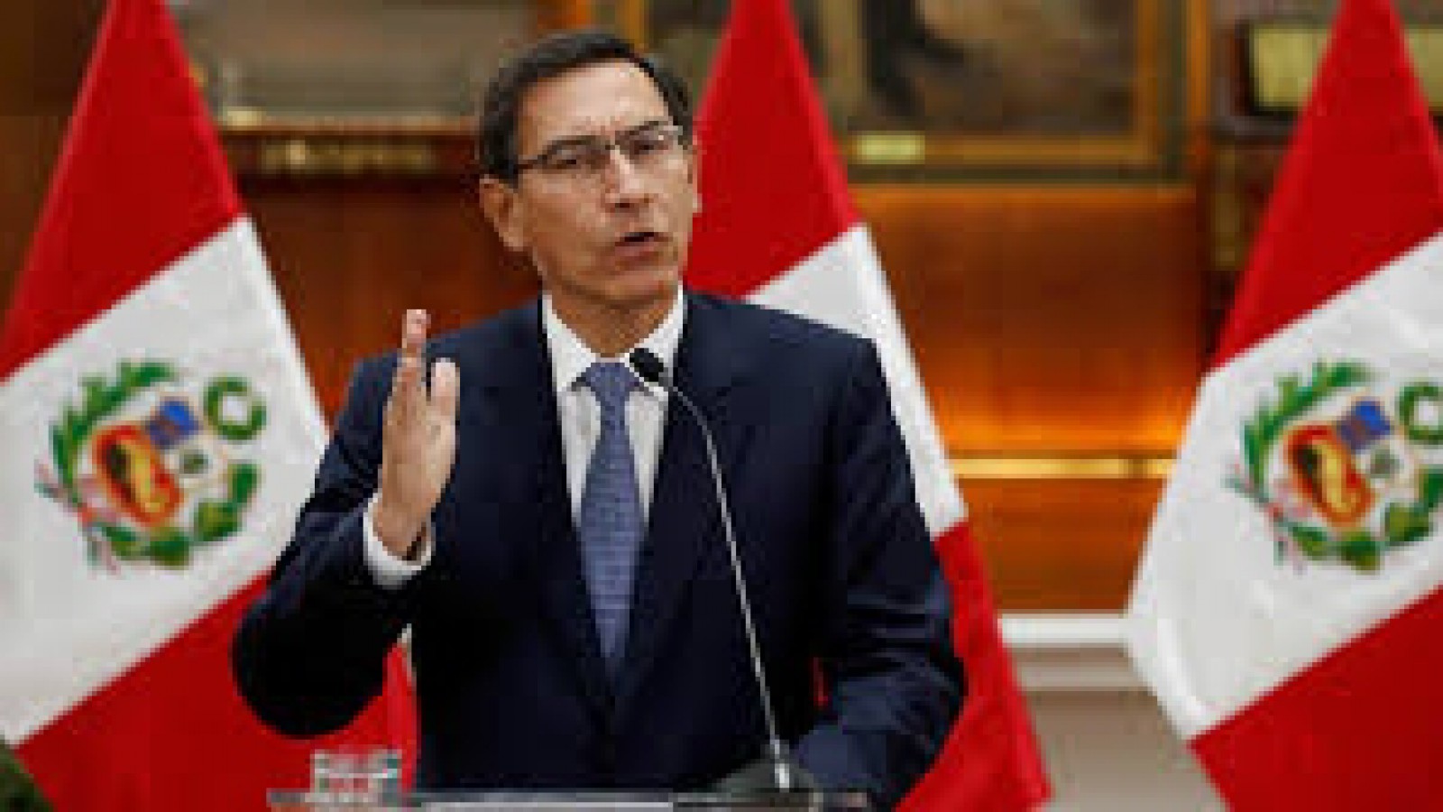 El presidente de Perú anunció la disolución del Congreso