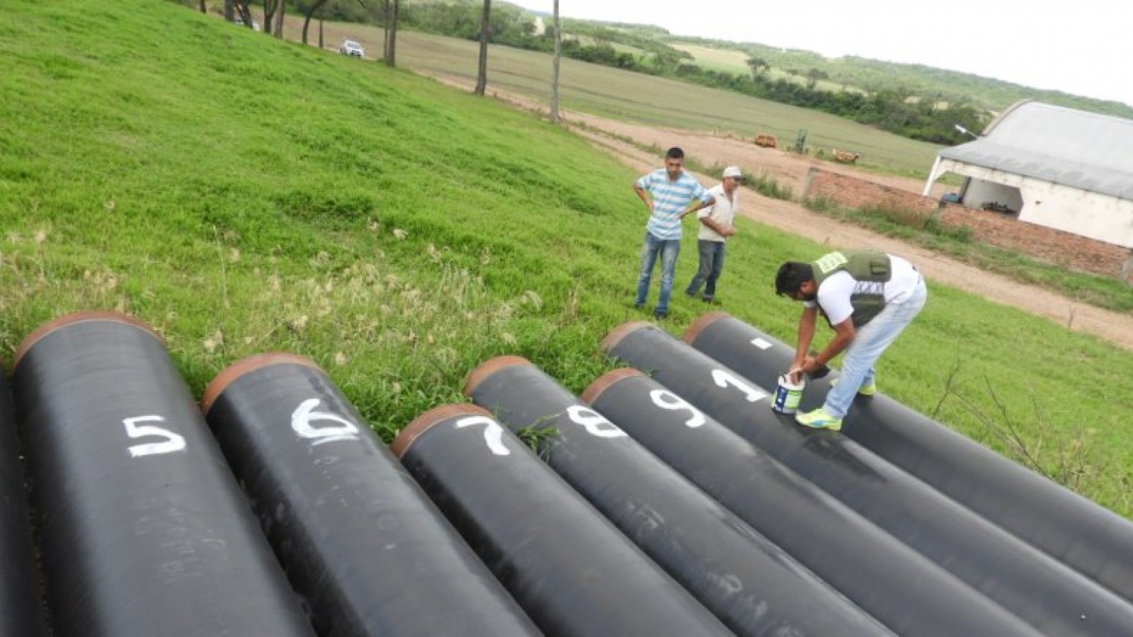 Chubut: dos procesados y un embargo de 2 millones de pesos por robo de caños