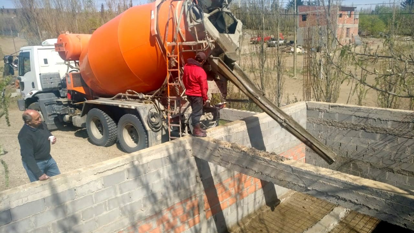 Importante aporte para el Centro de Residentes Fiambalenses en Caleta Olivia