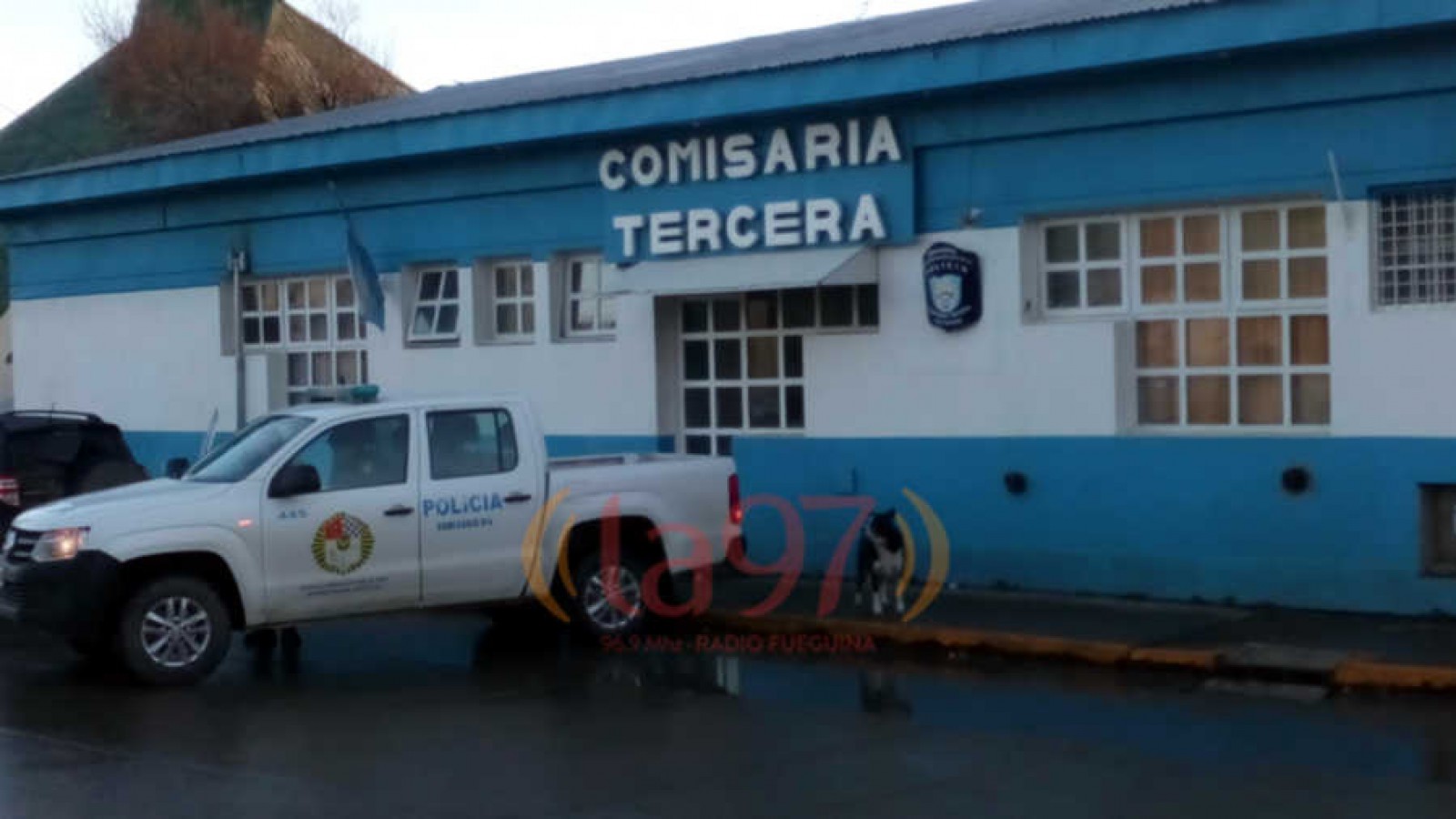 Río Grande: una menor fue a denunciar un robo y terminó golpeando a un policía