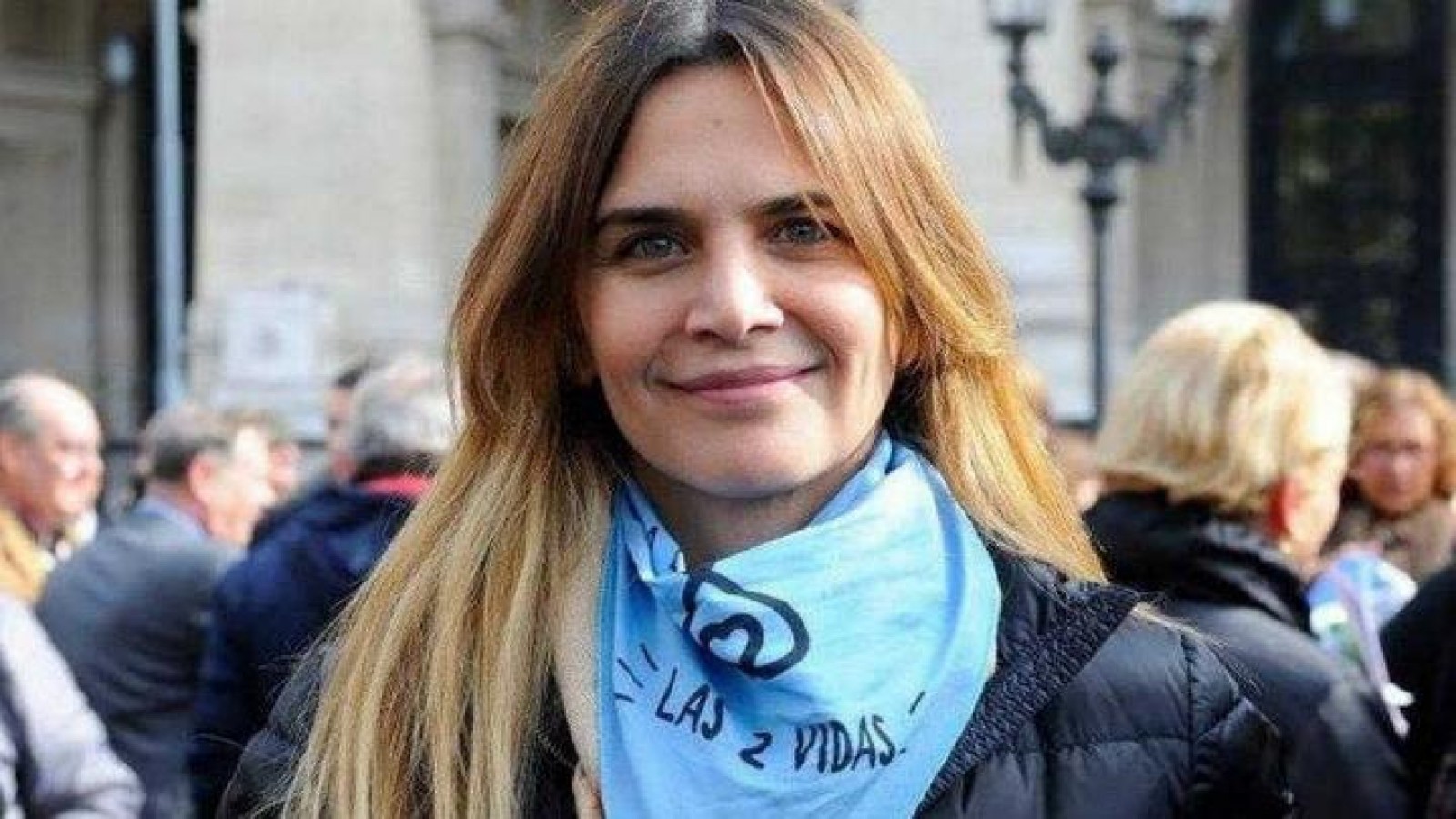 La diputada electa, Amalia Granata, llega a Caleta Olivia