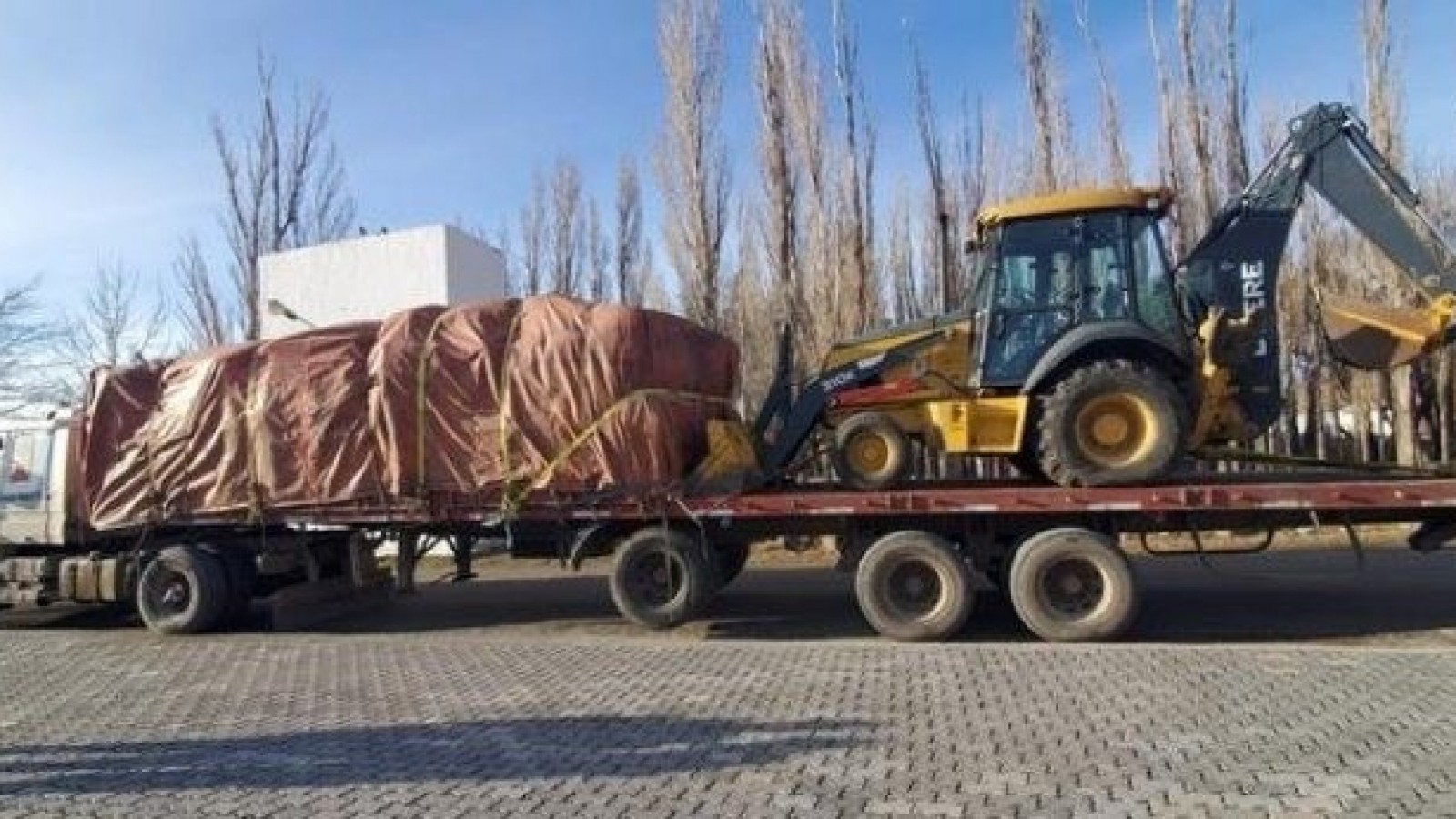 Desbaratan contrabando de ropa valuado en $51 millones, entre Chubut y Chile