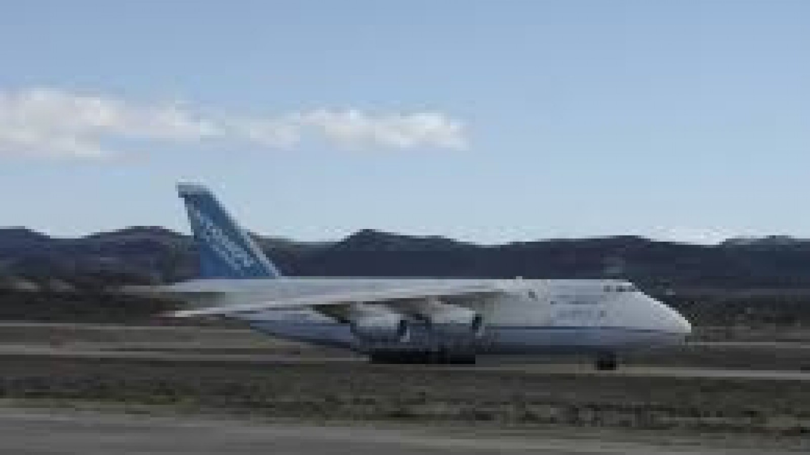 El lunes arribará a Comodoro Rivadavia el Antonov 124 uno de los aviones más grandes de mundo