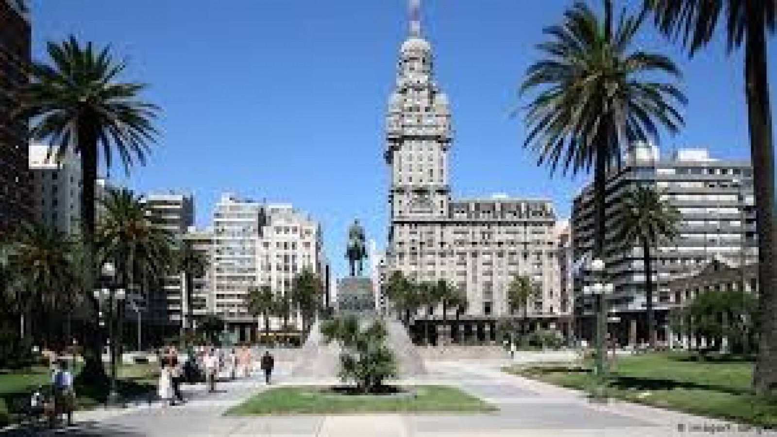 Uruguay reabre sus fronteras a vacunados: quiénes podrán ingresar