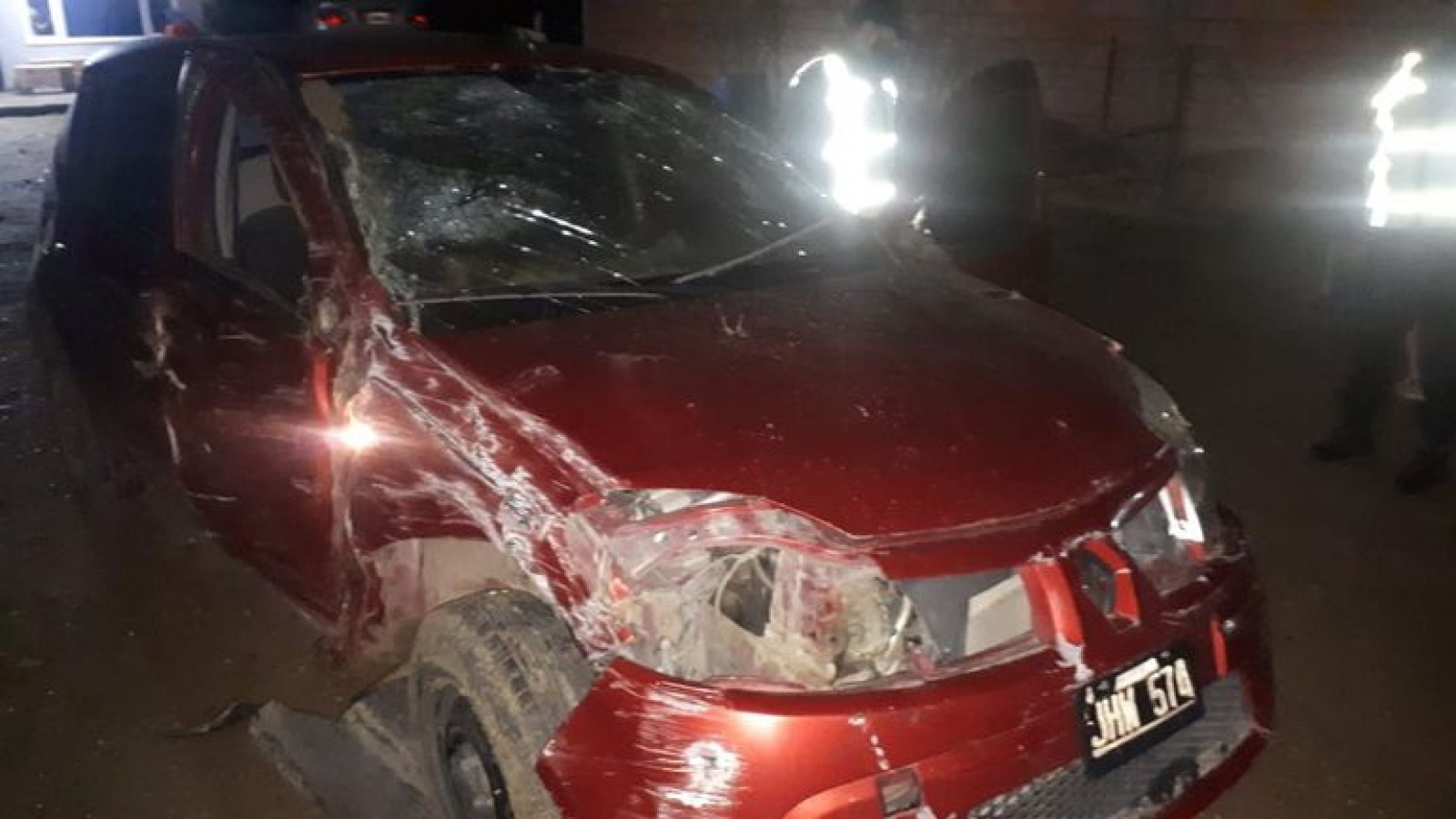 Manejaba borracho, volcó el auto y se fue a su casa: a los minutos fue a buscarlo a la comisaría