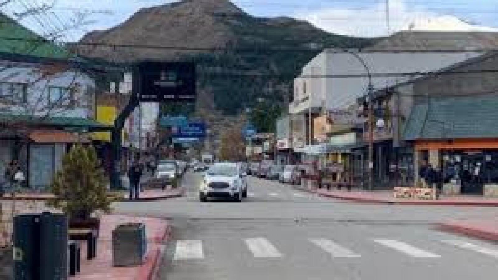 Esquel: una mujer policía liberaba zonas para que la banda de su pareja robara sin riesgos