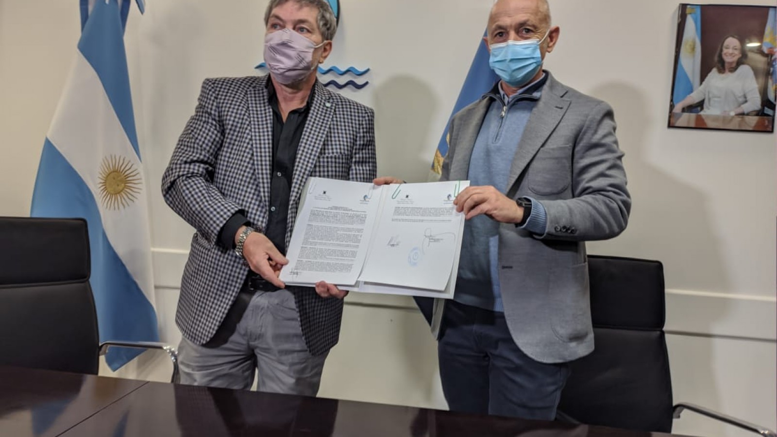 Municipio de Caleta Olivia y la UTN firmaron un convenio específico para la ejecución de proyectos de Obras de Provisión de Agua y Saneamiento Cloacal