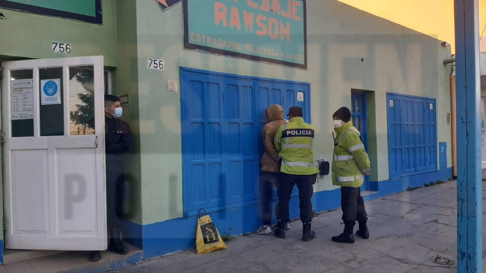 Un joven fue aprehendido por atacar con un destornillador a un hombre mayor