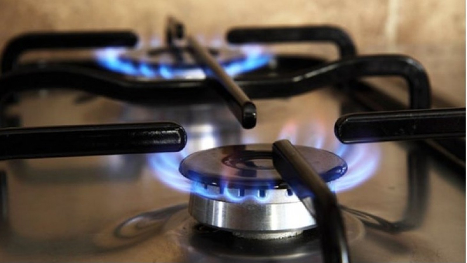 Después de las PASO, los anuncios: Firman acuerdos para ampliar la red de gas en Pico Truncado, Los Antiguos y el Paraje La Esperanza