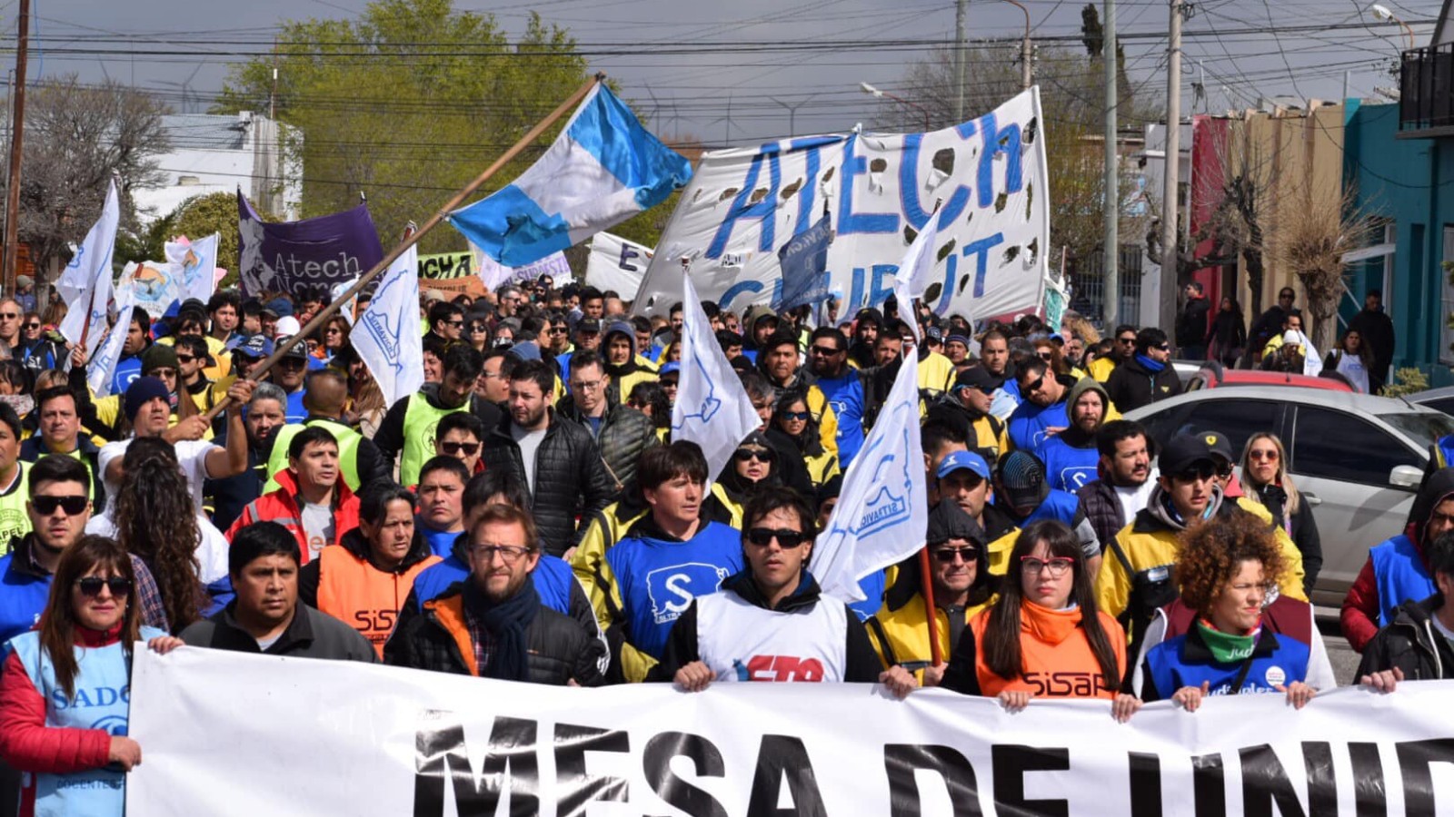 Estatales de Chubut ratifican paro para el viernes si no logran respuestas del Gobierno