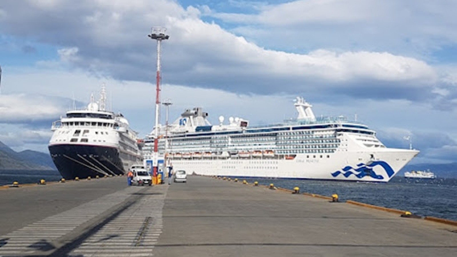 Desde Octubre habilitan ingreso de turistas extranjeros a Tierra del Fuego para embarcar en cruceros