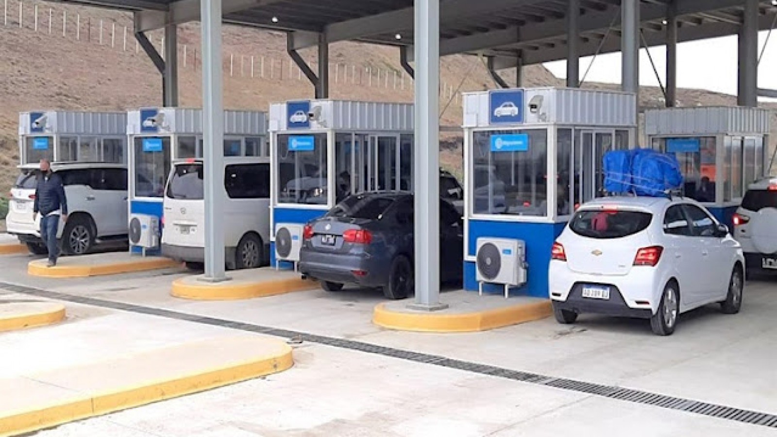 Pedido para habilitar ingreso terrestre de turistas extranjeros por el paso de San Sebastián