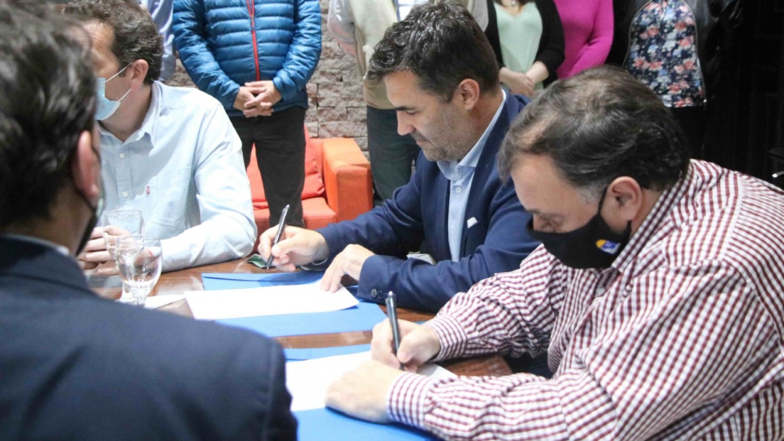 Firman convenio para un nuevo Centro Distribuidor de Energía para El Calafate