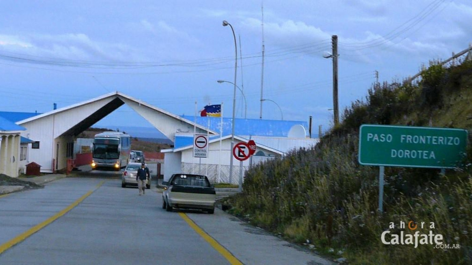 En Chile anuncian que abrirán pasos fronterizos terrestres