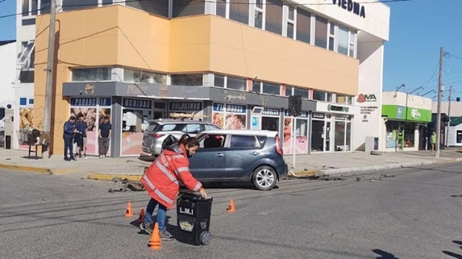 Dos lesionados en violento choque, uno de los conductores alcoholizado