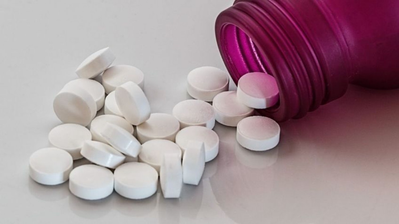 Pfizer cede su patente y otras empresas podrán fabricar la píldora anti covid-19