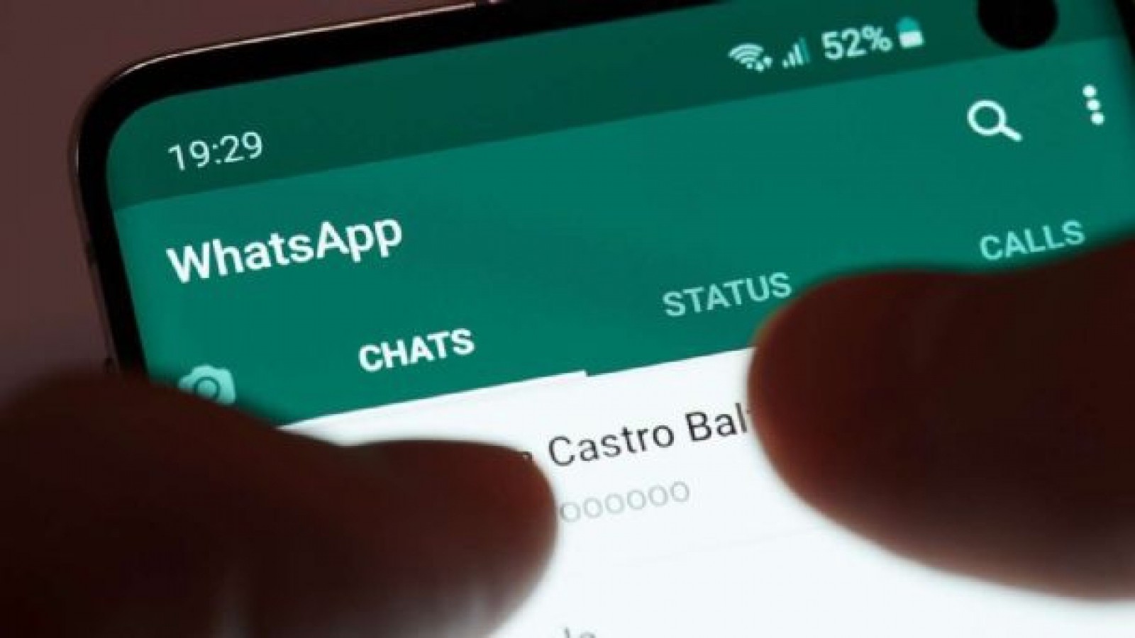 WhatsApp suma una nueva función: se podrá escuchar un audio aunque se cambie de chat