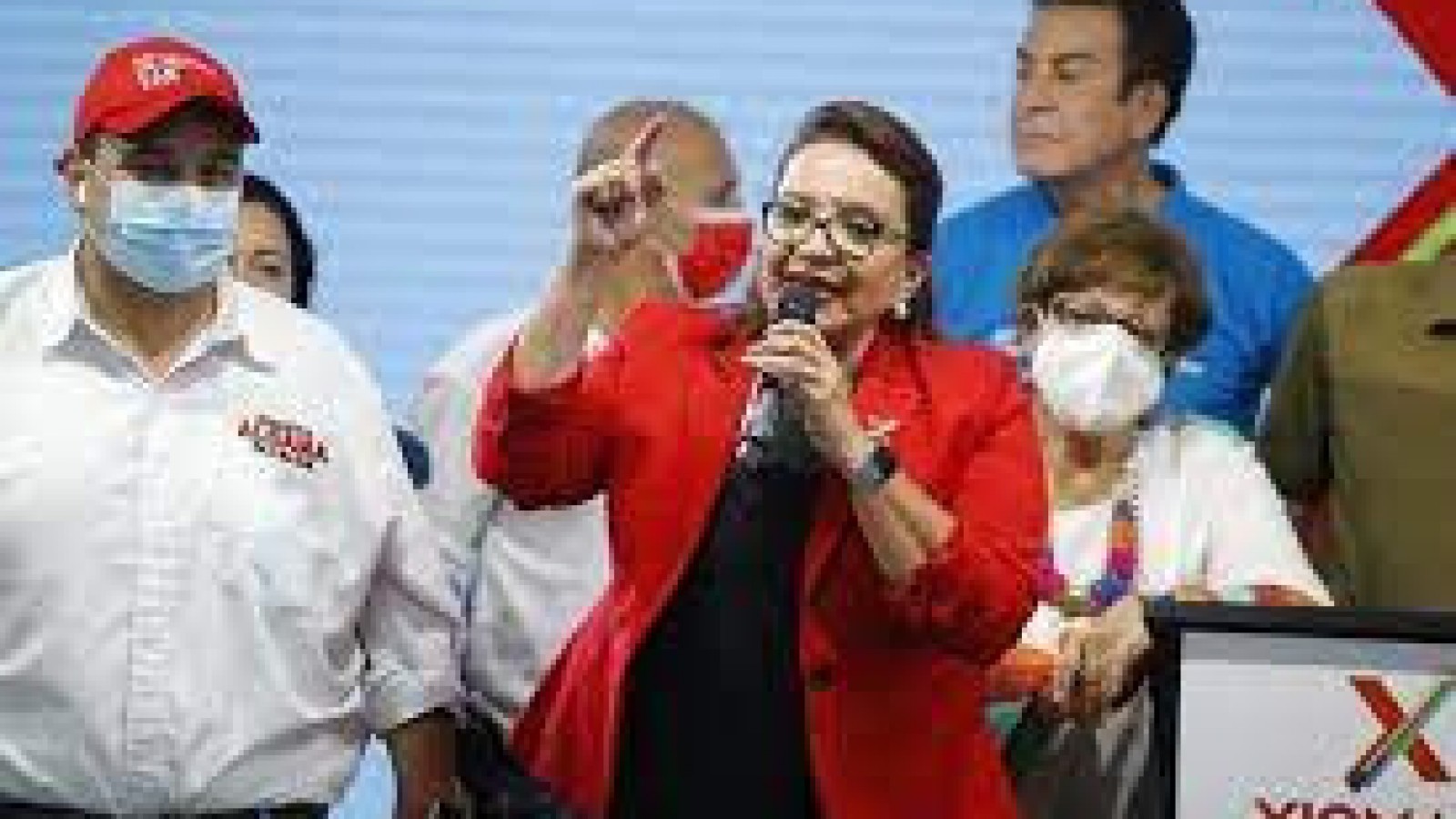 Xiomara Castro, la primera mujer que alcanza la presidencia de Honduras y llega al poder en nombre de los "desposeídos"