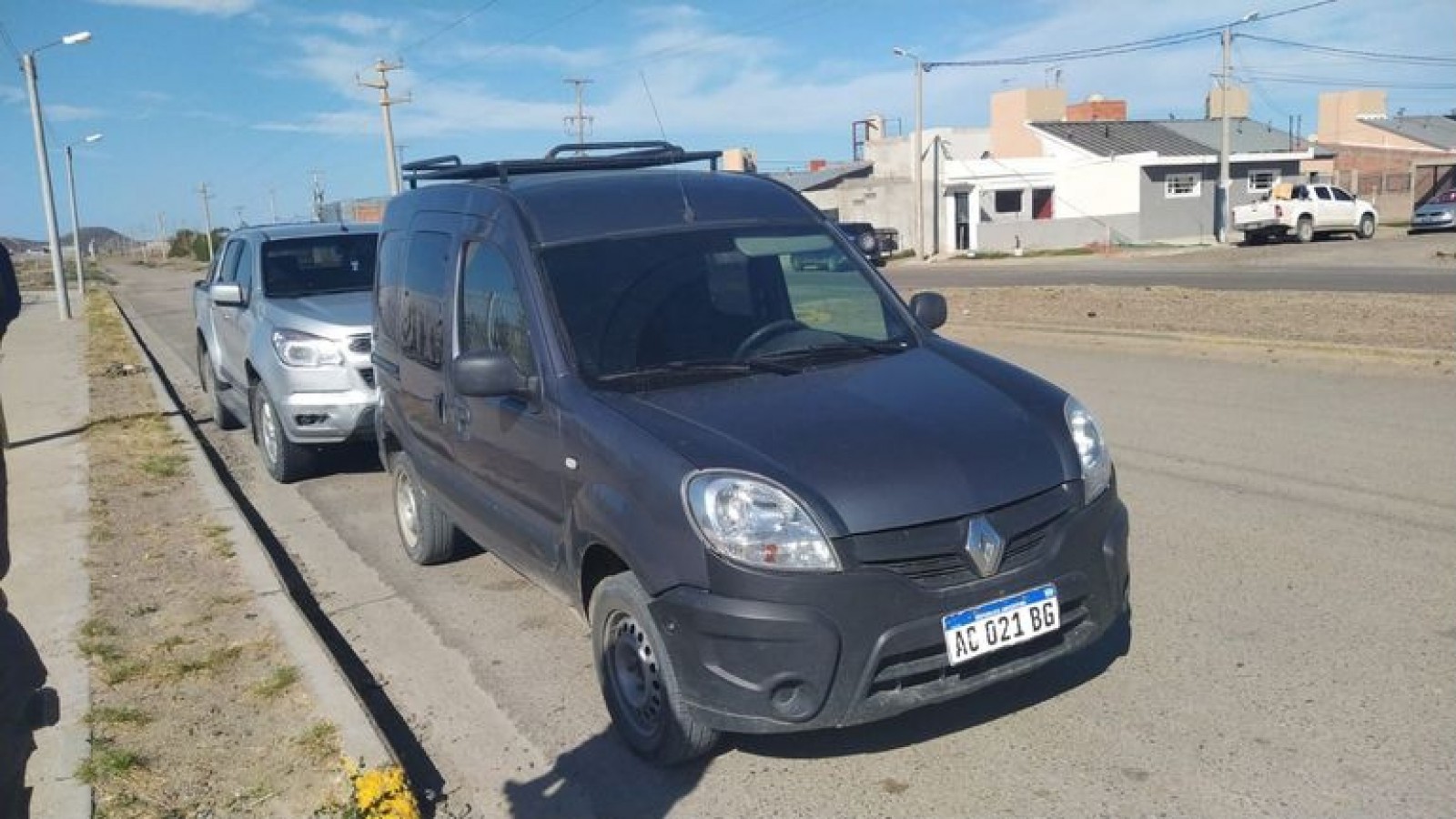 Le robaron el auto y lo encontró en un publicación de Facebook