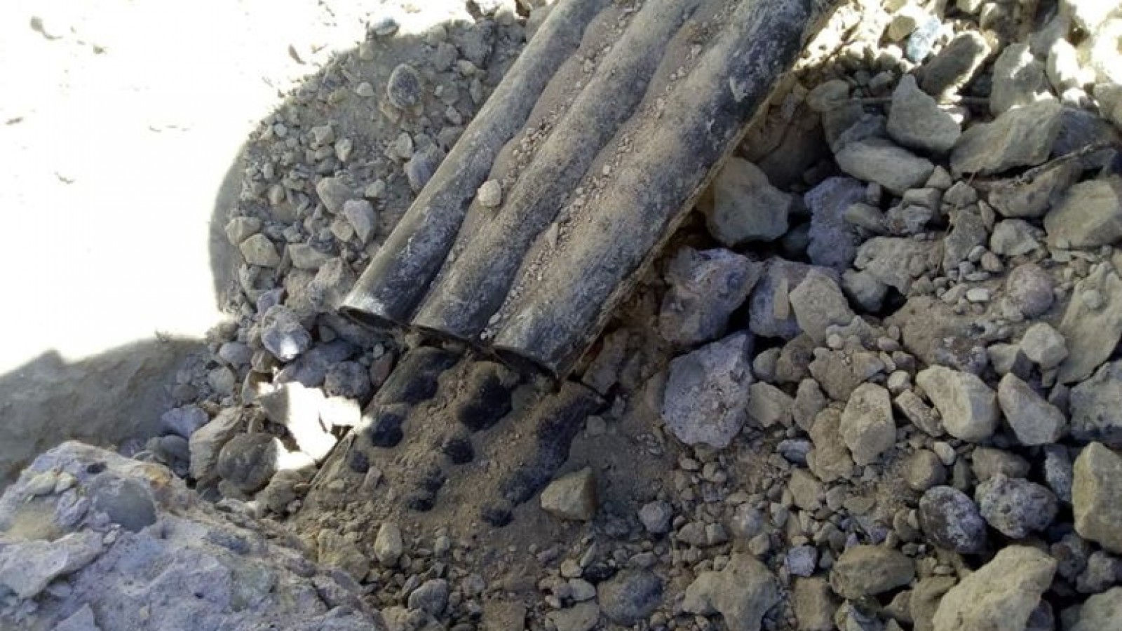 Movistar denuncia dos cortes intencionales de fibra óptica en Chubut