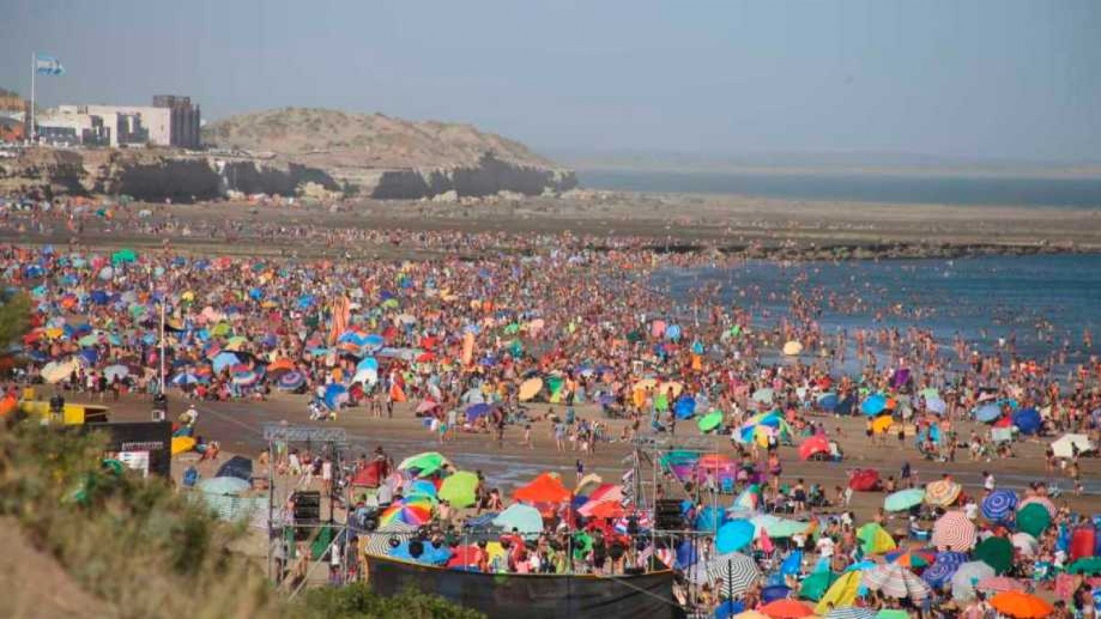Las Grutas: el primer día les robaron todo el dinero para las vacaciones