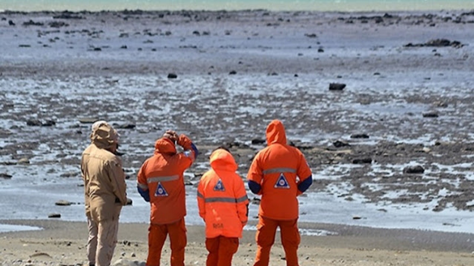 Se metió al mar con un inflable y desapareció, es intensamente buscado