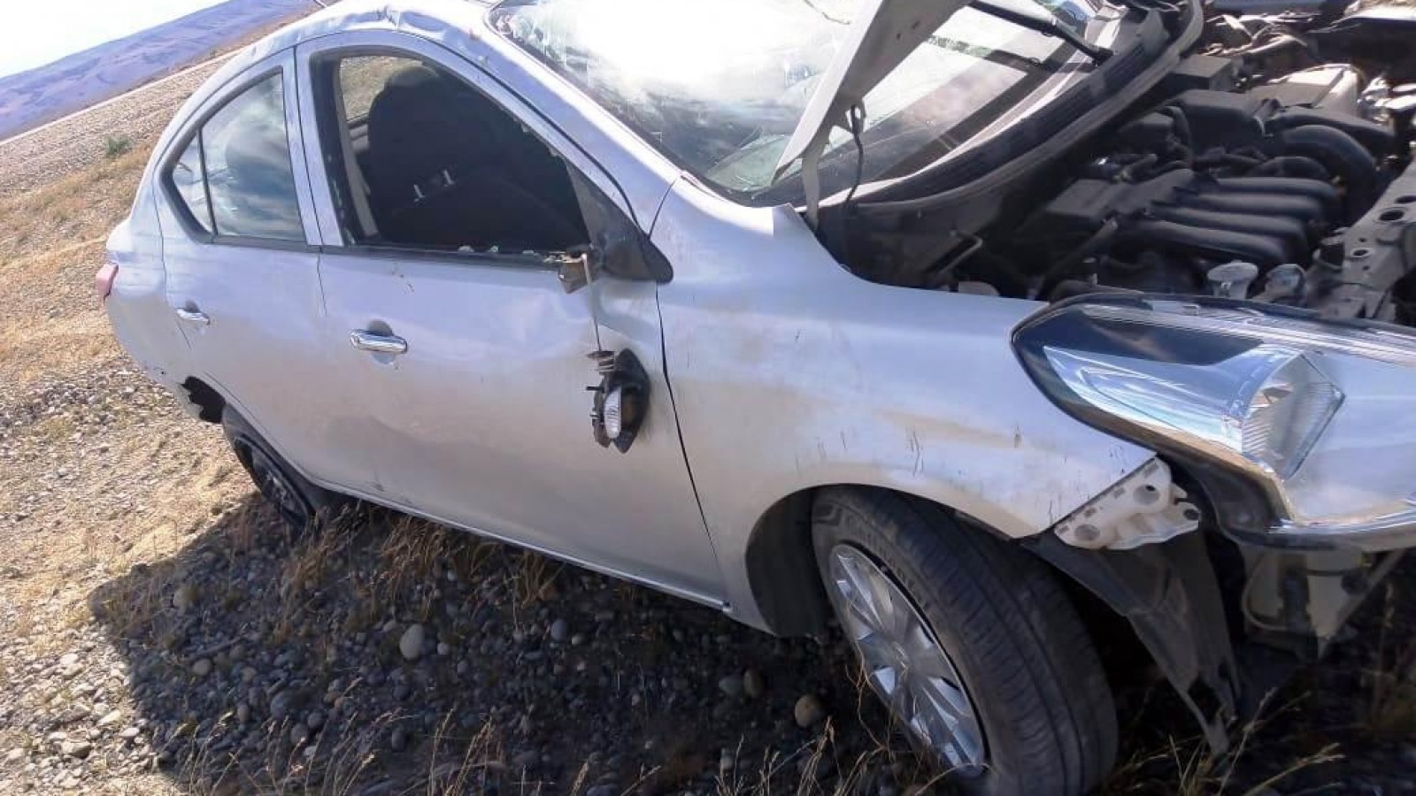 Pareja de turistas volcó camino a El Chaltén