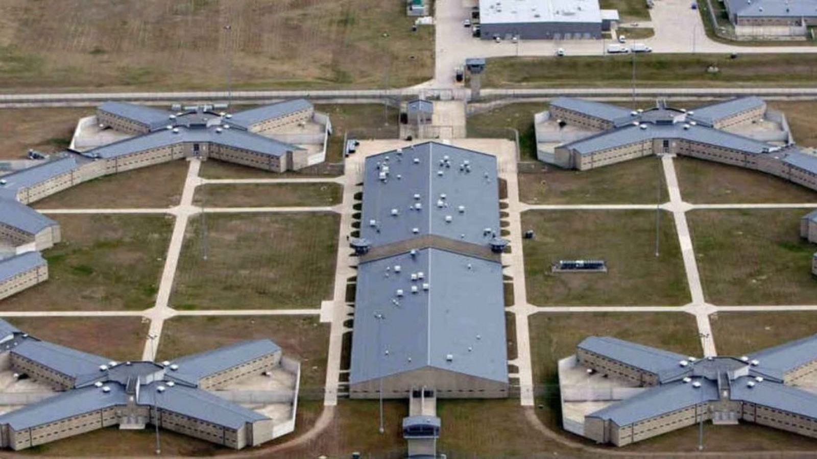 Guantánamo cumplió 20 años: torturas implacables, violaciones a los DDHH y polémica por la fecha de cierre