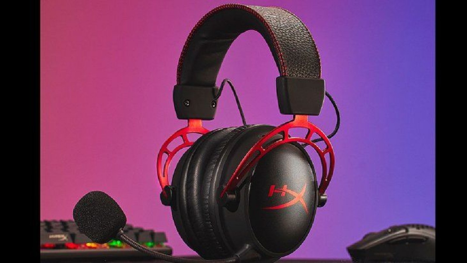 Videojuegos: lanzan los primeros auriculares inalámbricos con batería que dura 300 horas