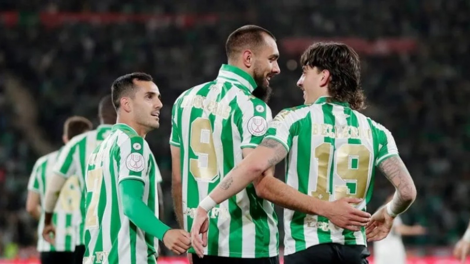 Un jugador del Betis de España quiere iniciar una colecta para que un compañero se quede
