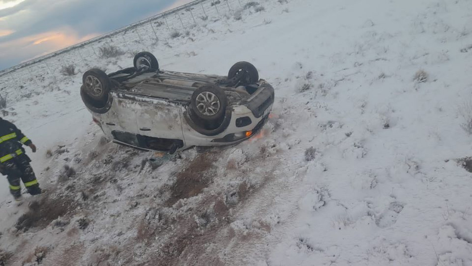 Vuelco de una camioneta en la Ruta Provincial 43 en Fitz Roy