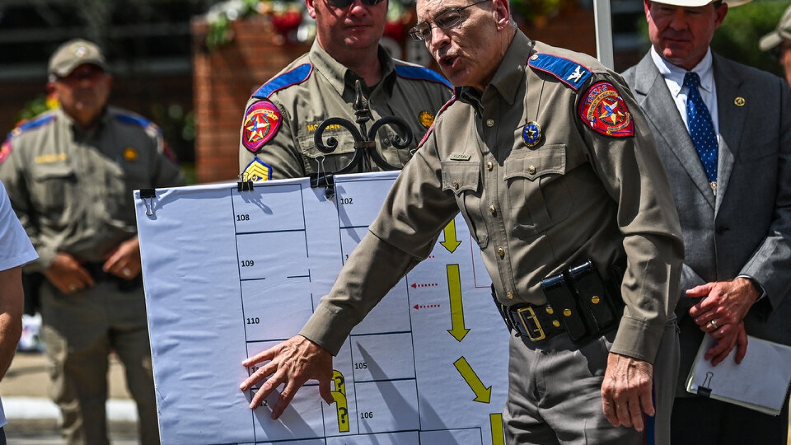 El director del Departamento de Seguridad Pública de Texas, Steven McCraw.