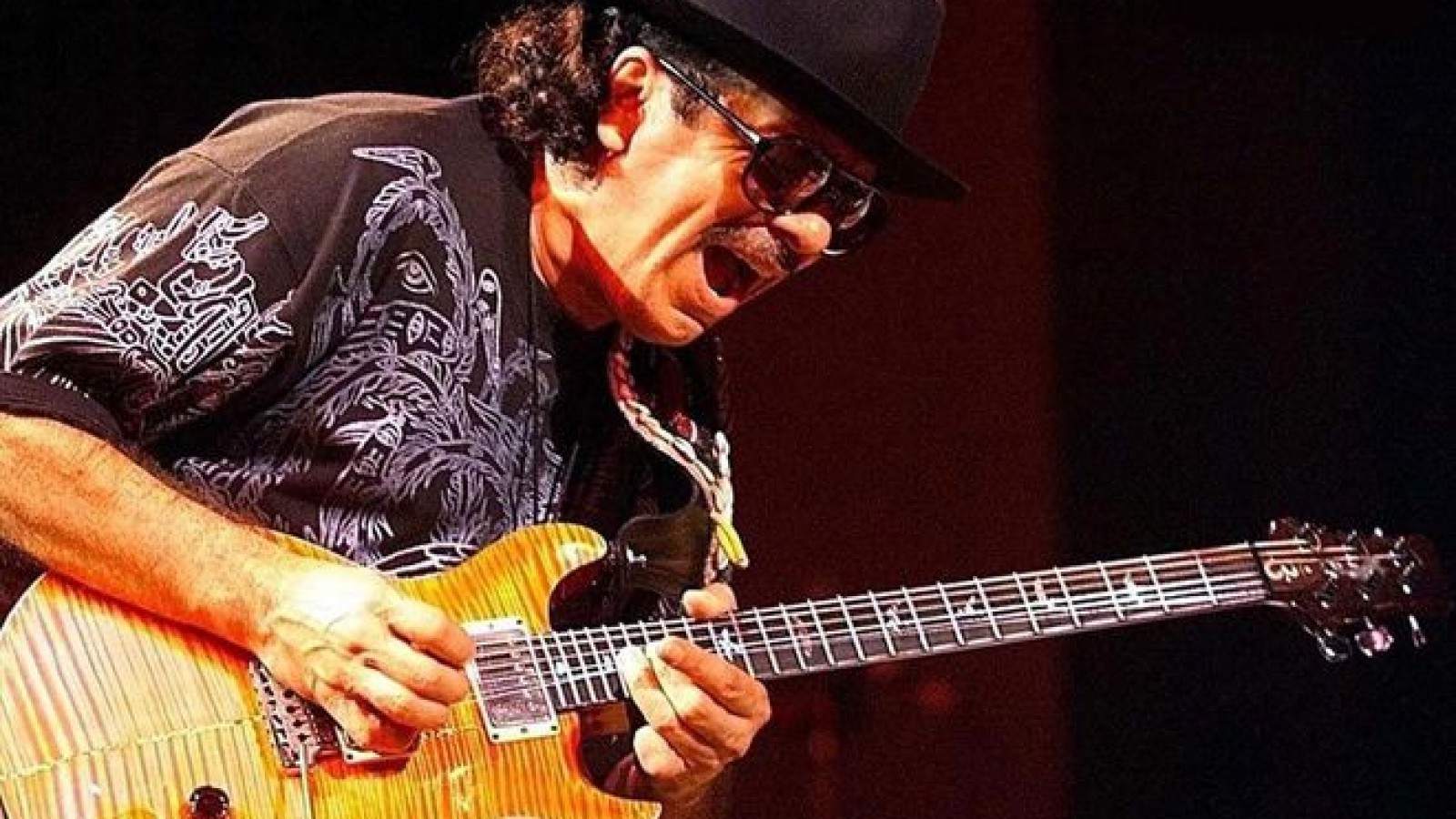 Carlos Santana se desmayó en pleno escenario durante un concierto en Estados Unidos.