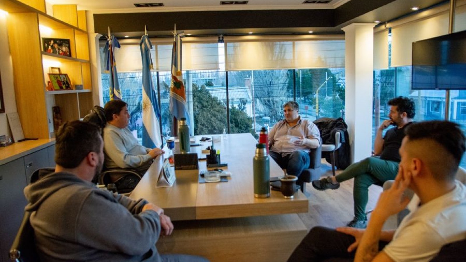 El encuentro tuvo lugar en el marco de las políticas comunicacionales.