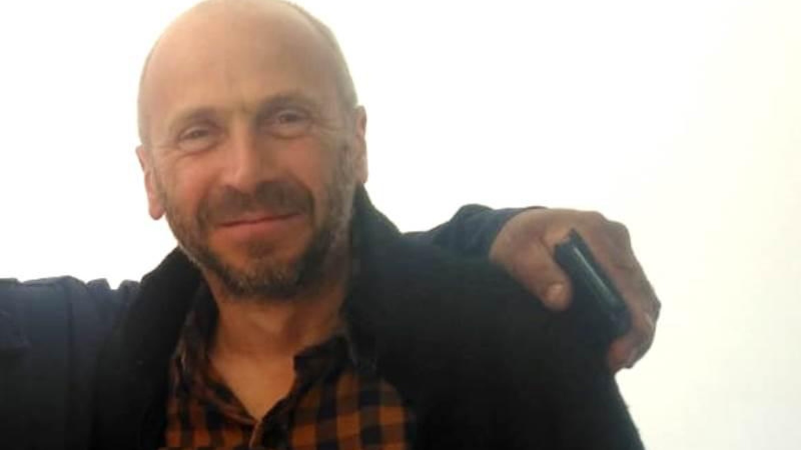 Renunció a su banca.