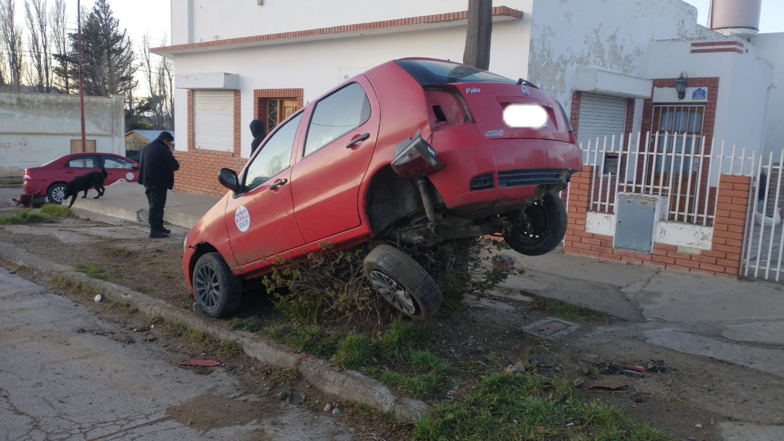 Así terminó uno de los vehículos