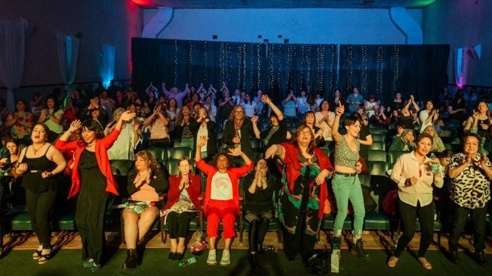 Las Madres de Cañadón Seco fueron homenajeadas en su noche